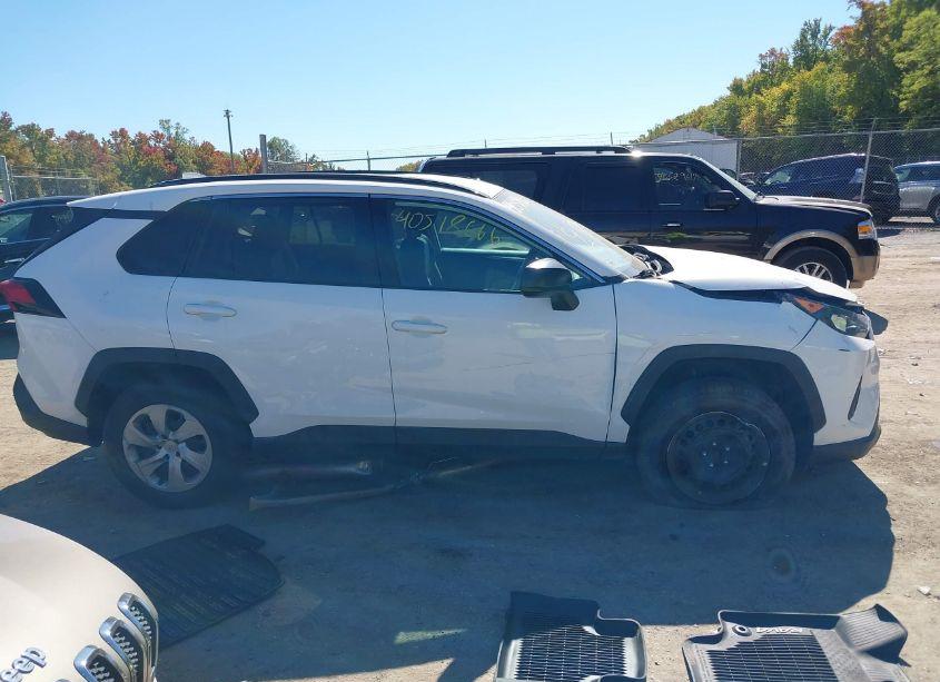 Photo 13 of 2019 Toyota Rav4 LE (VIN 2T3H1RFV1KC001553)
