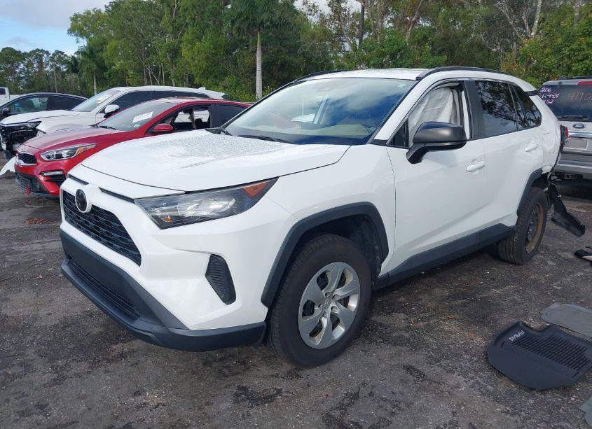 Photo 2 of 2019 Toyota Rav4 LE (VIN 2T3H1RFV1KW040125)