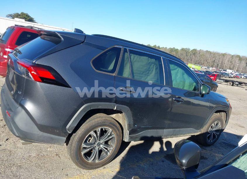 Photo 13 of 2020 Toyota Rav4 LE (VIN 2T3H1RFV1LC069112)