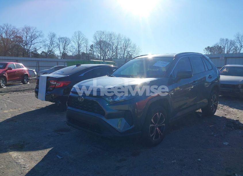 Photo 2 of 2020 Toyota Rav4 LE (VIN 2T3H1RFV1LC069112)