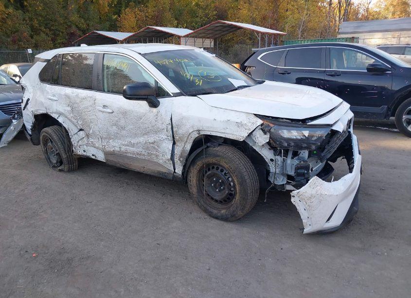 2020 Toyota Rav4 LE (VIN 2T3H1RFV1LW100440) main photo