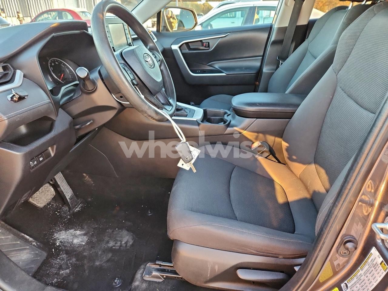 Photo 8 of 2021 TOYOTA RAV4 LE (VIN 2T3H1RFV1MW134587)