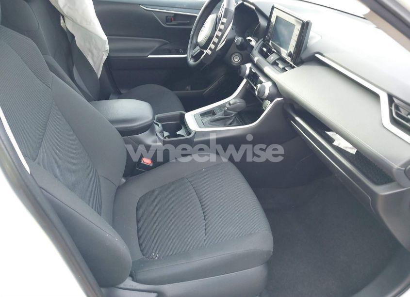 Photo 5 of 2021 Toyota Rav4 LE (VIN 2T3H1RFV1MW167864)