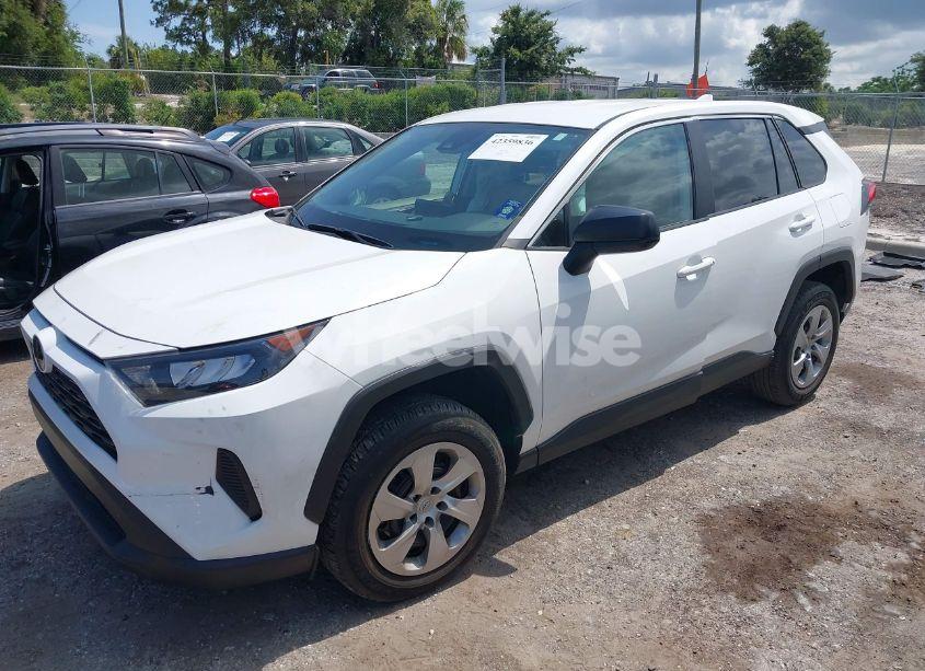 Photo 2 of 2022 Toyota Rav4 LE (VIN 2T3H1RFV1NC207945)