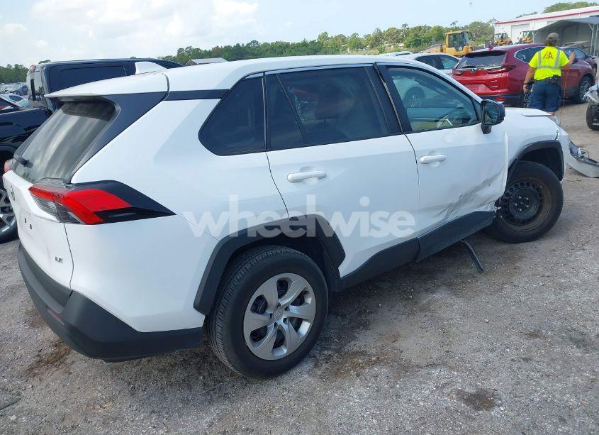 Photo 4 of 2022 Toyota Rav4 LE (VIN 2T3H1RFV1NC207945)