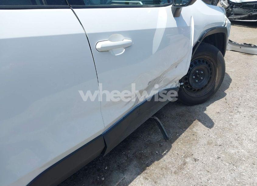 Photo 6 of 2022 Toyota Rav4 LE (VIN 2T3H1RFV1NC207945)