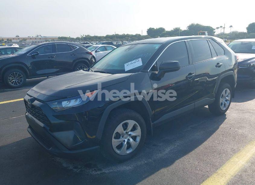 Photo 2 of 2022 Toyota Rav4 LE (VIN 2T3H1RFV1NW206129)