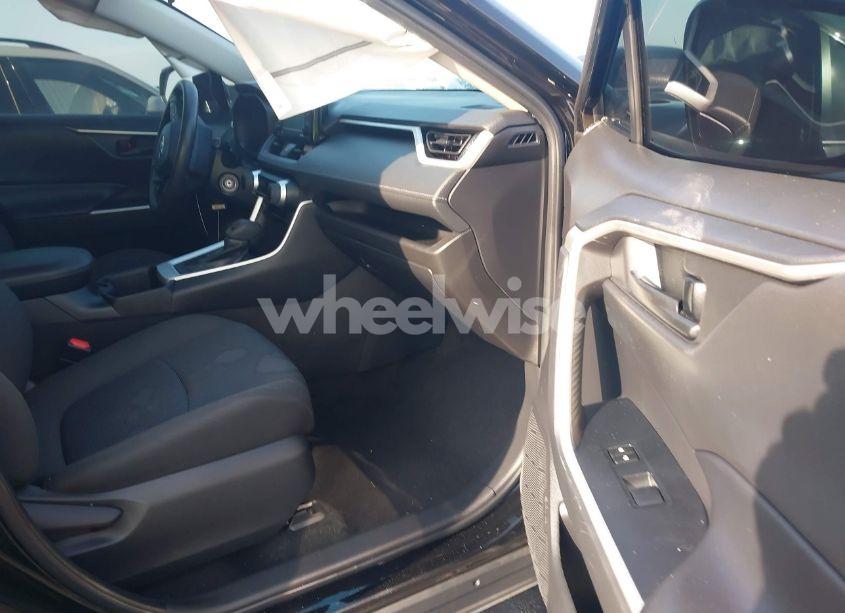 Photo 5 of 2022 Toyota Rav4 LE (VIN 2T3H1RFV1NW206129)