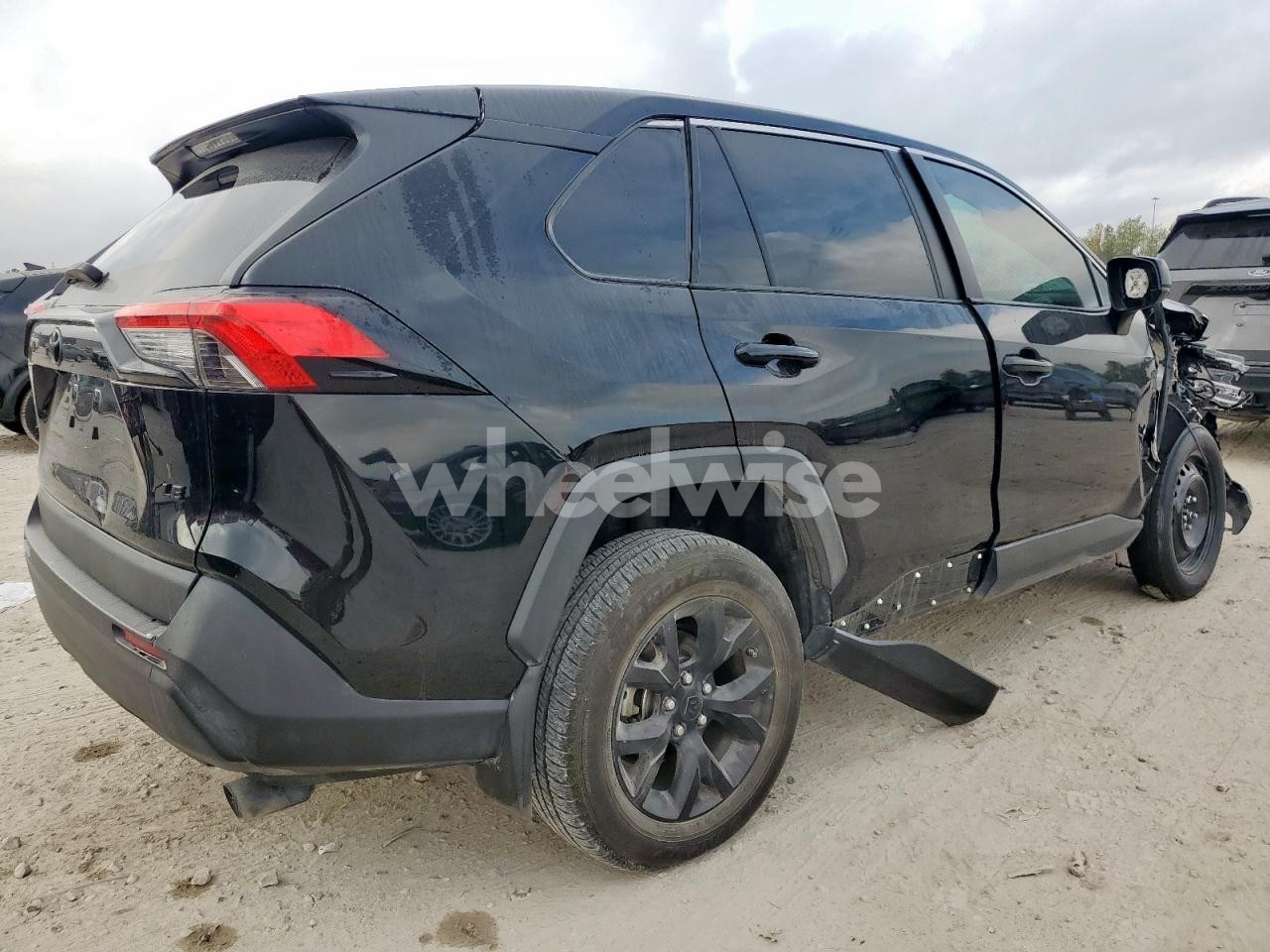 Photo 3 of 2023 TOYOTA RAV4 LE (VIN 2T3H1RFV1PC226210)