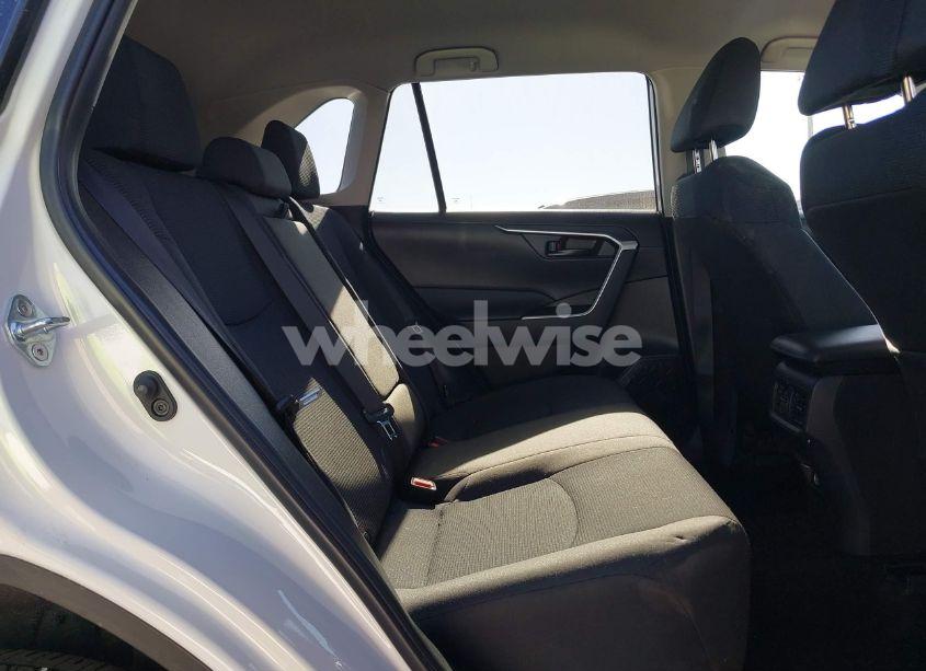 Photo 8 of 2024 Toyota Rav4 LE (VIN 2T3H1RFV1RC254365)