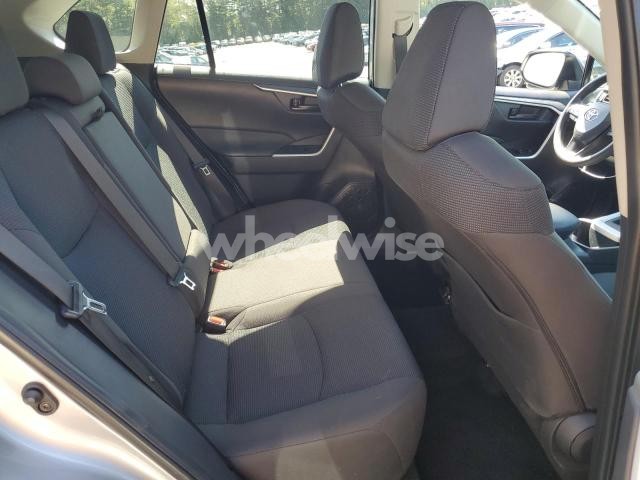 Photo 4 of 2025 TOYOTA RAV4 LE (VIN 2T3H1RFV1SC312111)