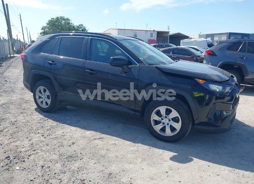 2019 Toyota Rav4 LE (VIN 2T3H1RFV2KC003604) main photo