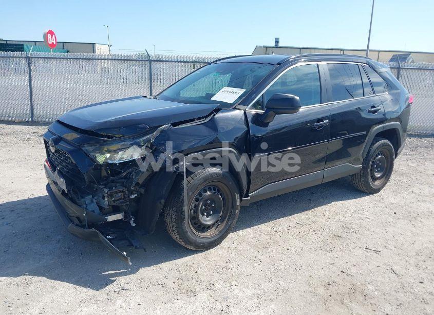 Photo 2 of 2019 Toyota Rav4 LE (VIN 2T3H1RFV2KC003604)