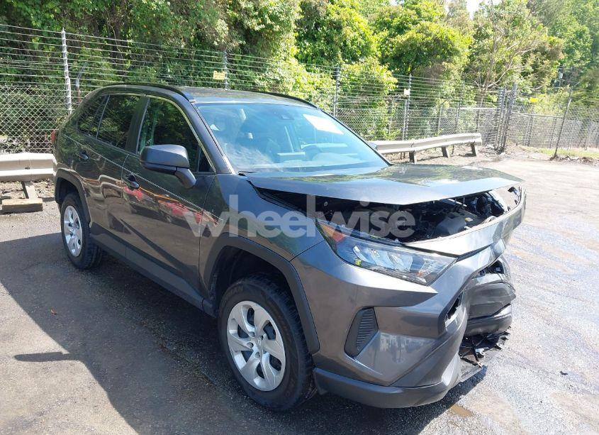 2020 Toyota Rav4 LE (VIN 2T3H1RFV2LC073153) main photo