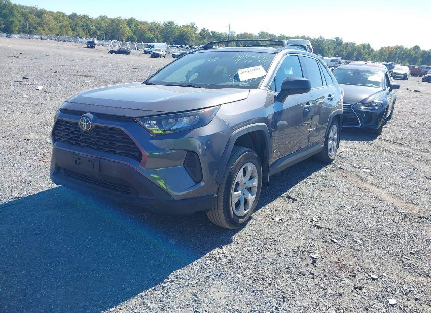 Photo 2 of 2020 Toyota Rav4 LE (VIN 2T3H1RFV2LW058800)