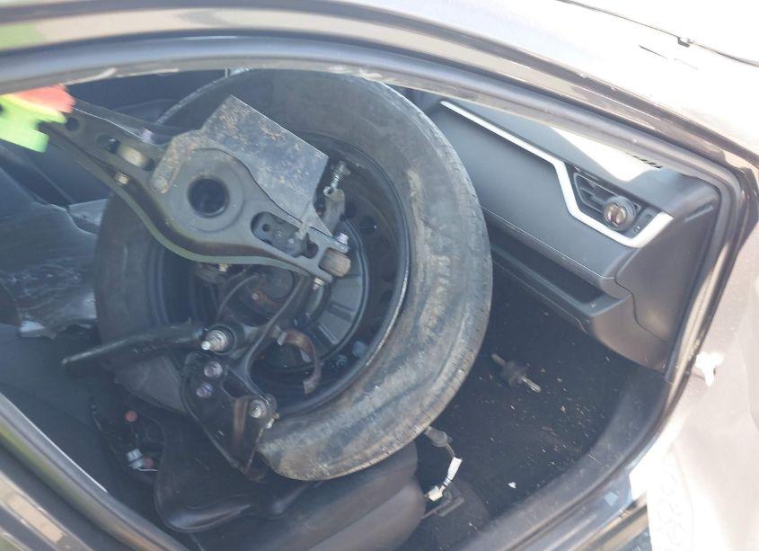 Photo 5 of 2020 Toyota Rav4 LE (VIN 2T3H1RFV2LW058800)