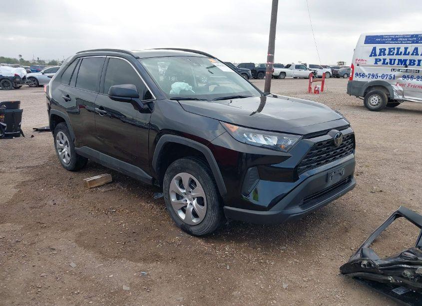 2021 Toyota Rav4 LE (VIN 2T3H1RFV2MC116746) main photo