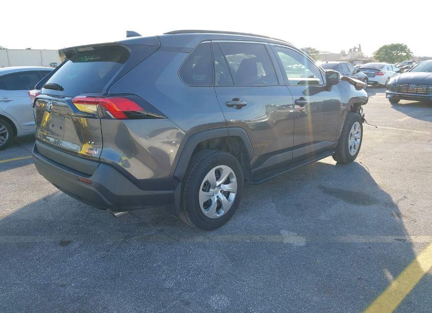 Photo 4 of 2021 Toyota Rav4 LE (VIN 2T3H1RFV2MC147513)