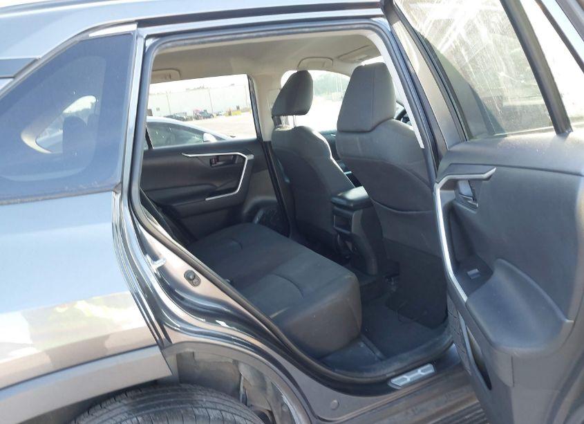 Photo 8 of 2021 Toyota Rav4 LE (VIN 2T3H1RFV2MC147513)
