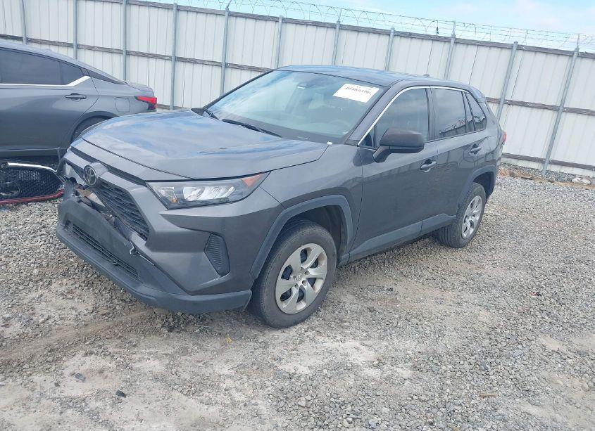 Photo 2 of 2022 Toyota Rav4 LE (VIN 2T3H1RFV2NC178424)