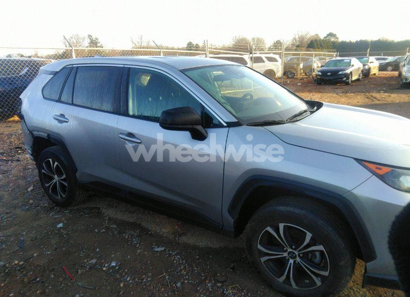 Photo 14 of 2022 Toyota Rav4 LE (VIN 2T3H1RFV2NC185132)