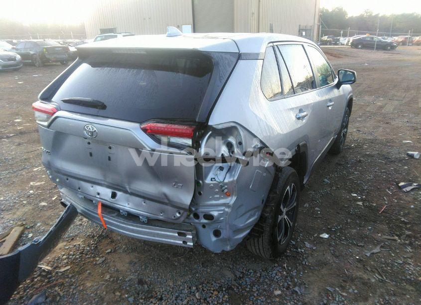 Photo 4 of 2022 Toyota Rav4 LE (VIN 2T3H1RFV2NC185132)