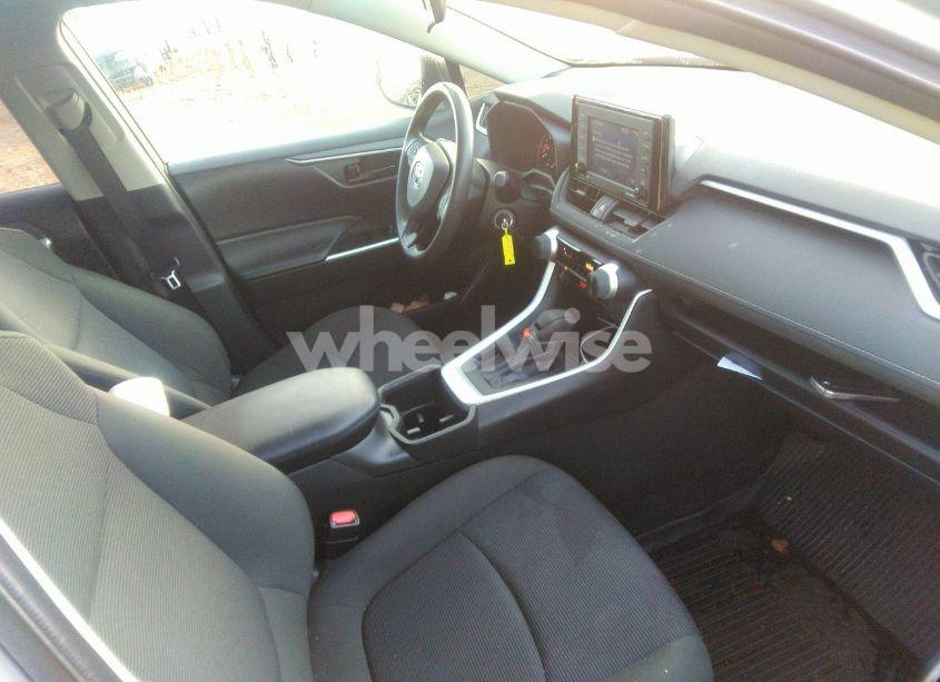 Photo 5 of 2022 Toyota Rav4 LE (VIN 2T3H1RFV2NC185132)