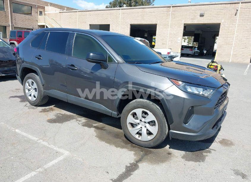 2022 Toyota Rav4 LE (VIN 2T3H1RFV2NW186943) main photo