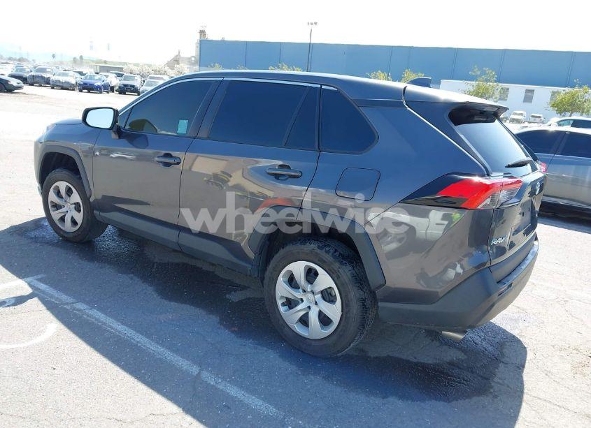 Photo 3 of 2022 Toyota Rav4 LE (VIN 2T3H1RFV2NW186943)