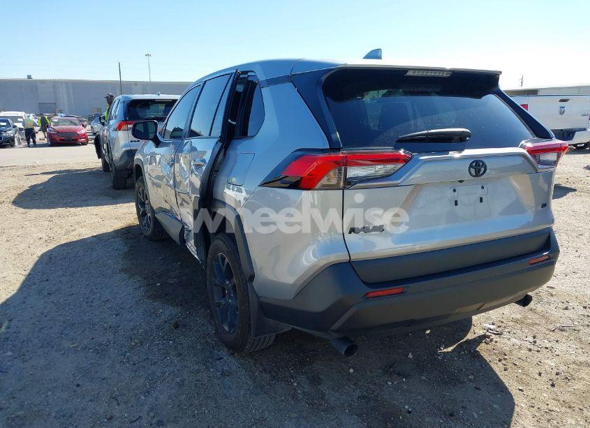 Photo 3 of 2022 Toyota Rav4 LE (VIN 2T3H1RFV2NW221092)