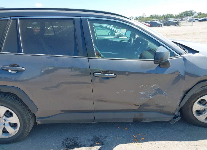 Photo 13 of 2019 Toyota Rav4 LE (VIN 2T3H1RFV3KW030020)