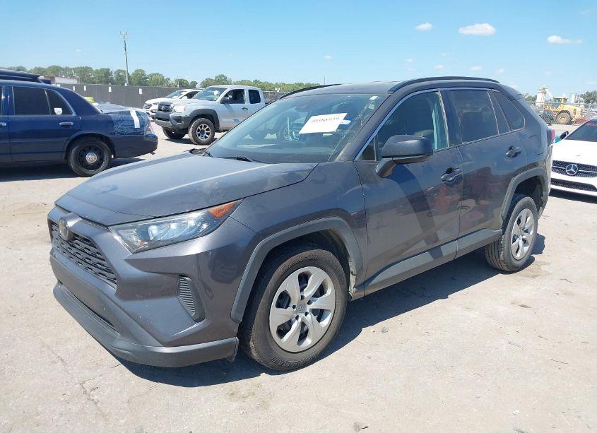 Photo 2 of 2019 Toyota Rav4 LE (VIN 2T3H1RFV3KW030020)