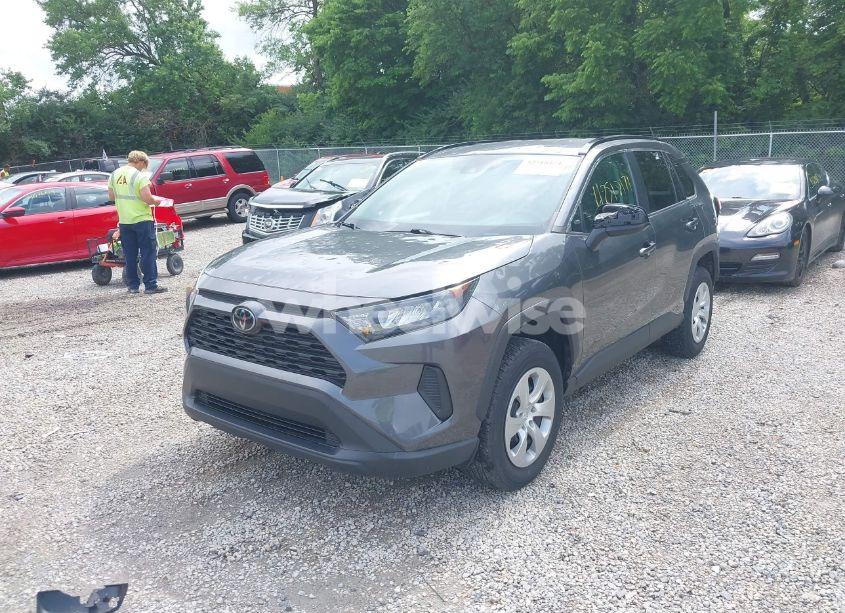 Photo 2 of 2021 Toyota Rav4 LE (VIN 2T3H1RFV3MC136584)