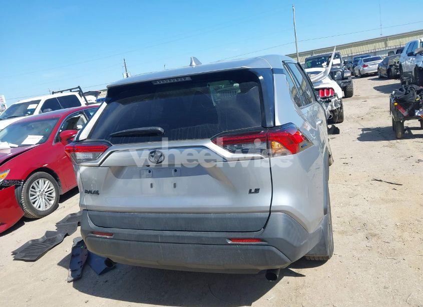 Photo 16 of 2022 Toyota Rav4 LE (VIN 2T3H1RFV3NW200526)
