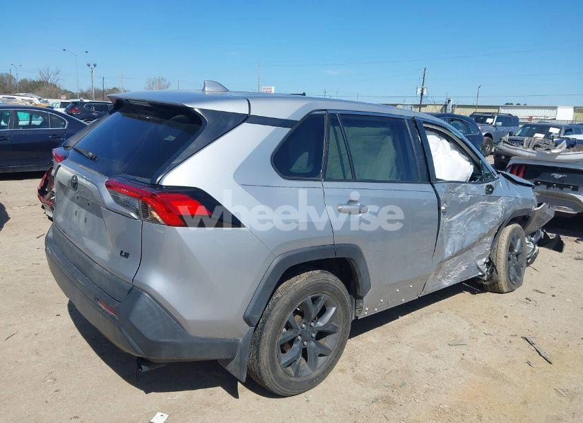 Photo 4 of 2022 Toyota Rav4 LE (VIN 2T3H1RFV3NW200526)