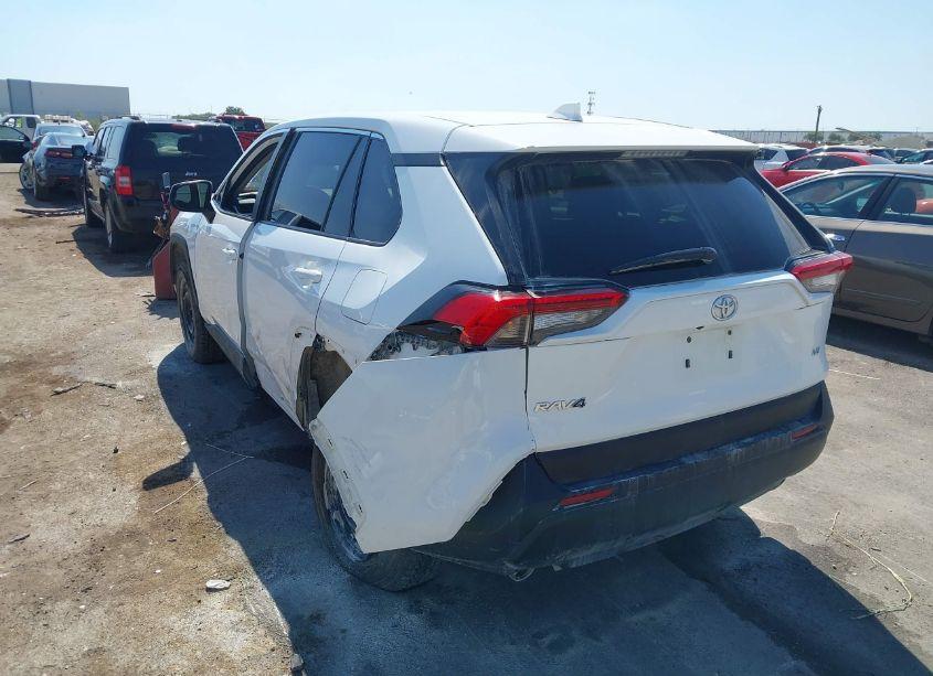 Photo 3 of 2022 Toyota Rav4 LE (VIN 2T3H1RFV3NW207248)