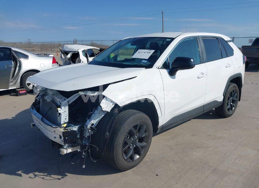 Photo 2 of 2024 Toyota Rav4 LE (VIN 2T3H1RFV3RC255338)