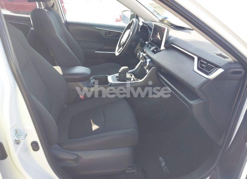 Photo 5 of 2024 Toyota Rav4 LE (VIN 2T3H1RFV3RC255338)