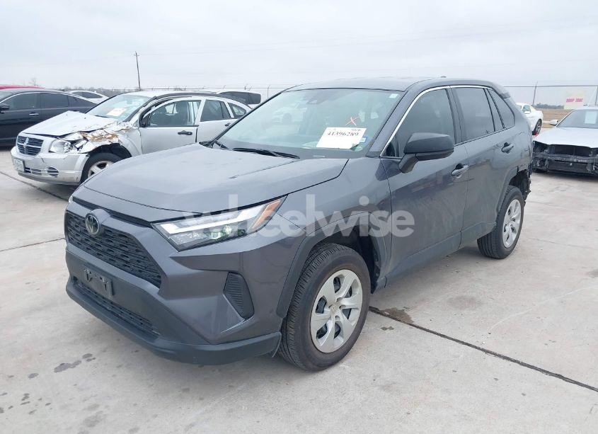 Photo 2 of 2024 Toyota Rav4 LE (VIN 2T3H1RFV3RC270390)