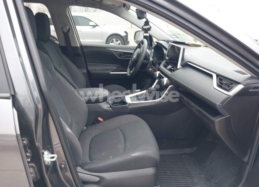 Photo 5 of 2024 Toyota Rav4 LE (VIN 2T3H1RFV3RC270390)