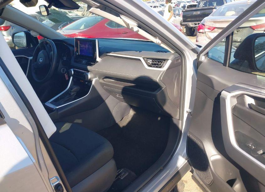 Photo 5 of 2024 Toyota Rav4 LE (VIN 2T3H1RFV3RC290476)