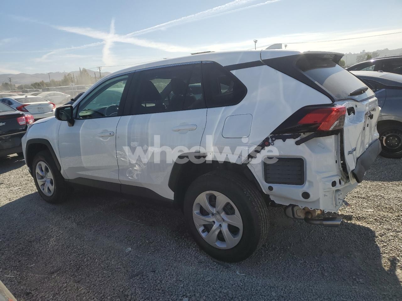 Photo 2 of 2025 TOYOTA RAV4 LE (VIN 2T3H1RFV3SW423001)