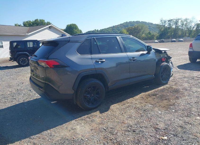 Photo 4 of 2019 Toyota Rav4 LE (VIN 2T3H1RFV4KC022946)