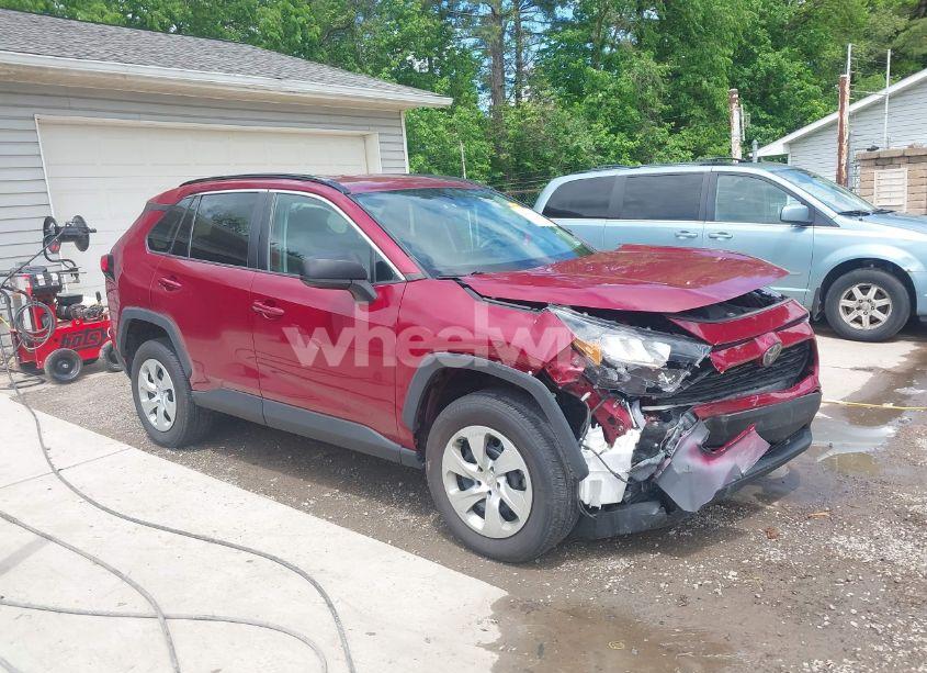 2019 Toyota Rav4 LE (VIN 2T3H1RFV4KW002890) main photo