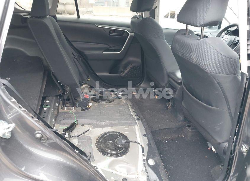 Photo 8 of 2019 Toyota Rav4 LE (VIN 2T3H1RFV4KW040927)