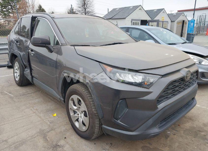 2019 Toyota Rav4 LE (VIN 2T3H1RFV4KW045044) main photo