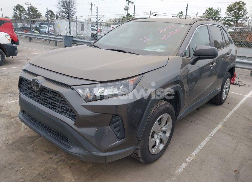 Photo 2 of 2019 Toyota Rav4 LE (VIN 2T3H1RFV4KW045044)