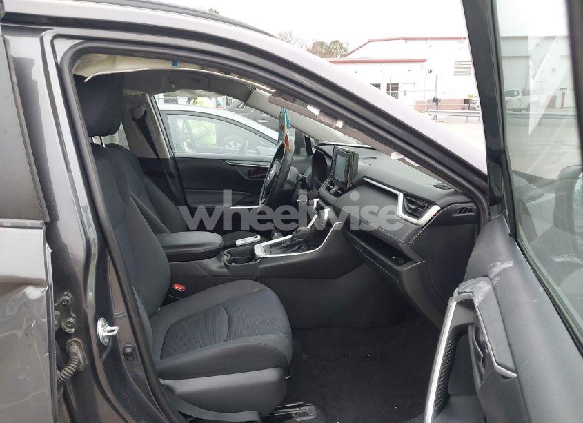Photo 5 of 2019 Toyota Rav4 LE (VIN 2T3H1RFV4KW045044)