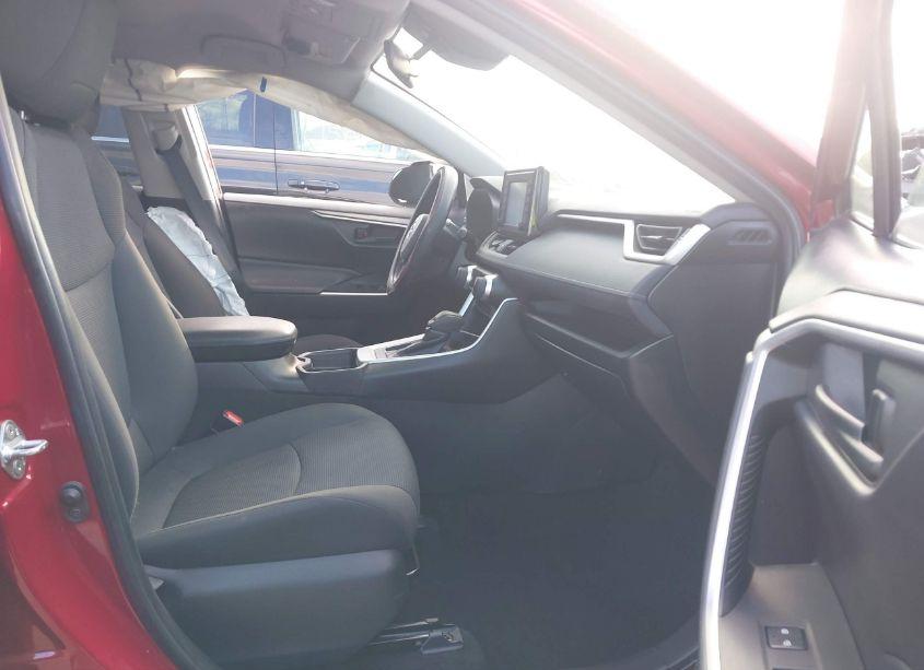 Photo 5 of 2019 Toyota Rav4 LE (VIN 2T3H1RFV4KW046517)