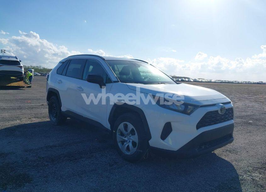 2020 Toyota Rav4 LE (VIN 2T3H1RFV4LC066494) main photo